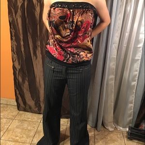 🌹  pants size 13 and blouse Size L